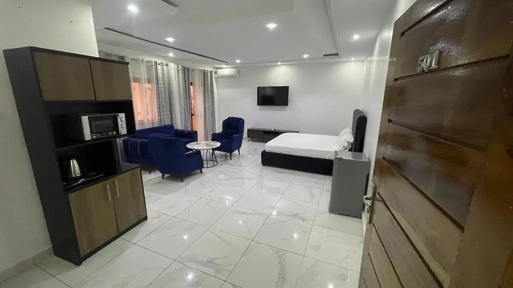Bi-Hotel 1 Dakar 0*,