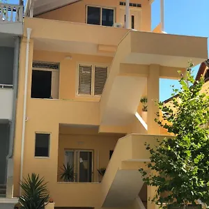 https://marsels-house.albaniahotels.org