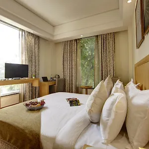 **** Hotel Saltstayz Select - Galleria Market & Golf Course Road India